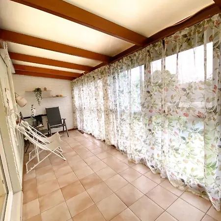 Big Sunset 2 Bedroom House With A Garden 度假居 *