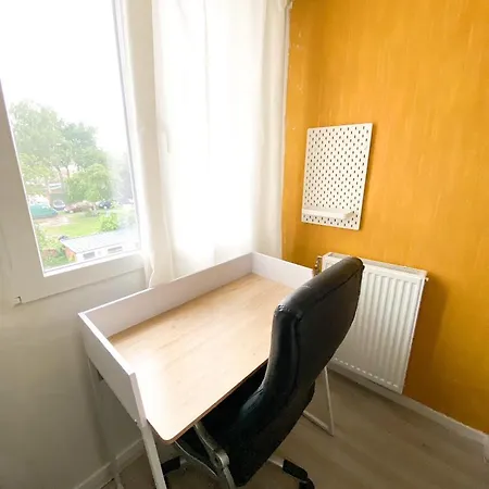 Big Sunset 2 Bedroom House With A Garden