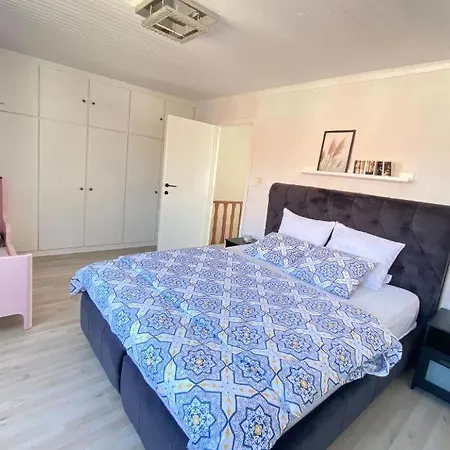 Big Sunset 2 Bedroom House With A Garden * 安特卫普
